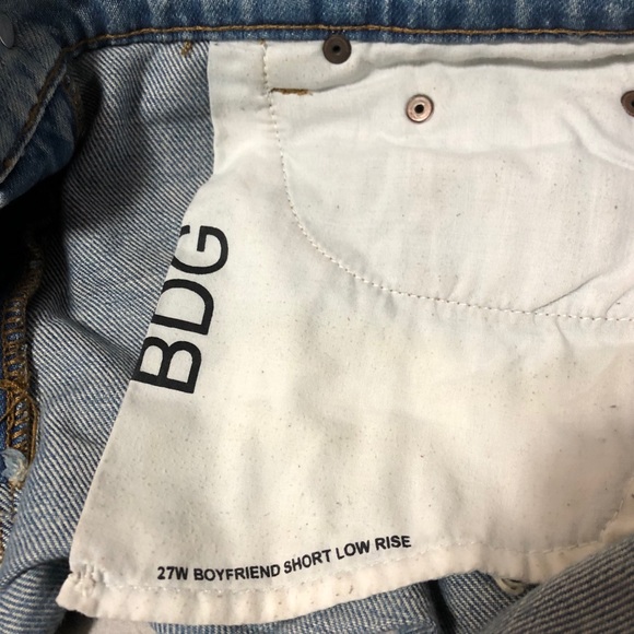 BDG distressed Jean shorts - Picture 4 of 5
